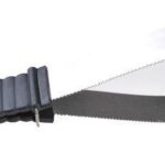 HKM Metal sweat scraper with teeth