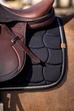 EQUITHÈME Saddle pad - Shiny - Image 5