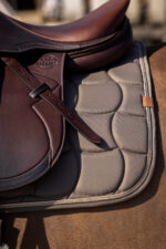 EQUITHÈME Saddle pad - Shiny - Image 8