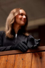 HORZE Avery Fleece Riding Gloves - Image 2