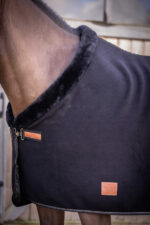 Diagonal Fleece Rug PADDOCK - Image 4