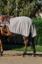 RIDING WORLD Anti-Fly Work Rug - Image 6