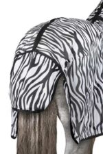 Horze Defender flyrug with belly flap - Image 5