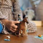 SCHLEICH HORSE CLUB Horse Club Sofia's Beauties 18-Piece Horse Beauty Set - Image 7